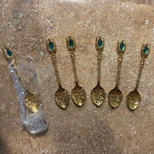 Gold with emerald stone spice/teaspoons